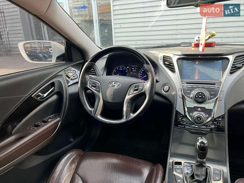 Седан Hyundai Azera 2013 в Киеве