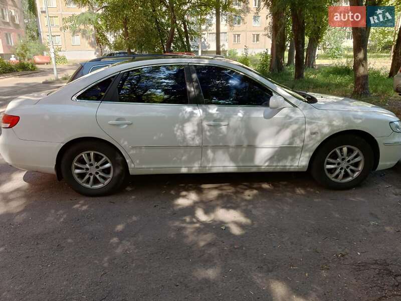 Седан Hyundai Azera 2008 в Черкассах
