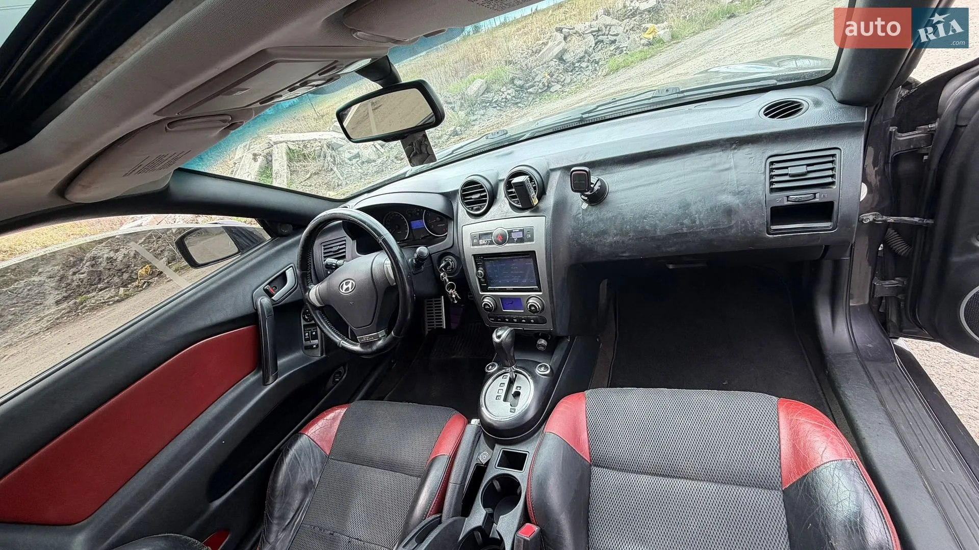 Hyundai Coupe 2008 VIN KMHHN61DP8U277581 фото оголошення 12 з 26