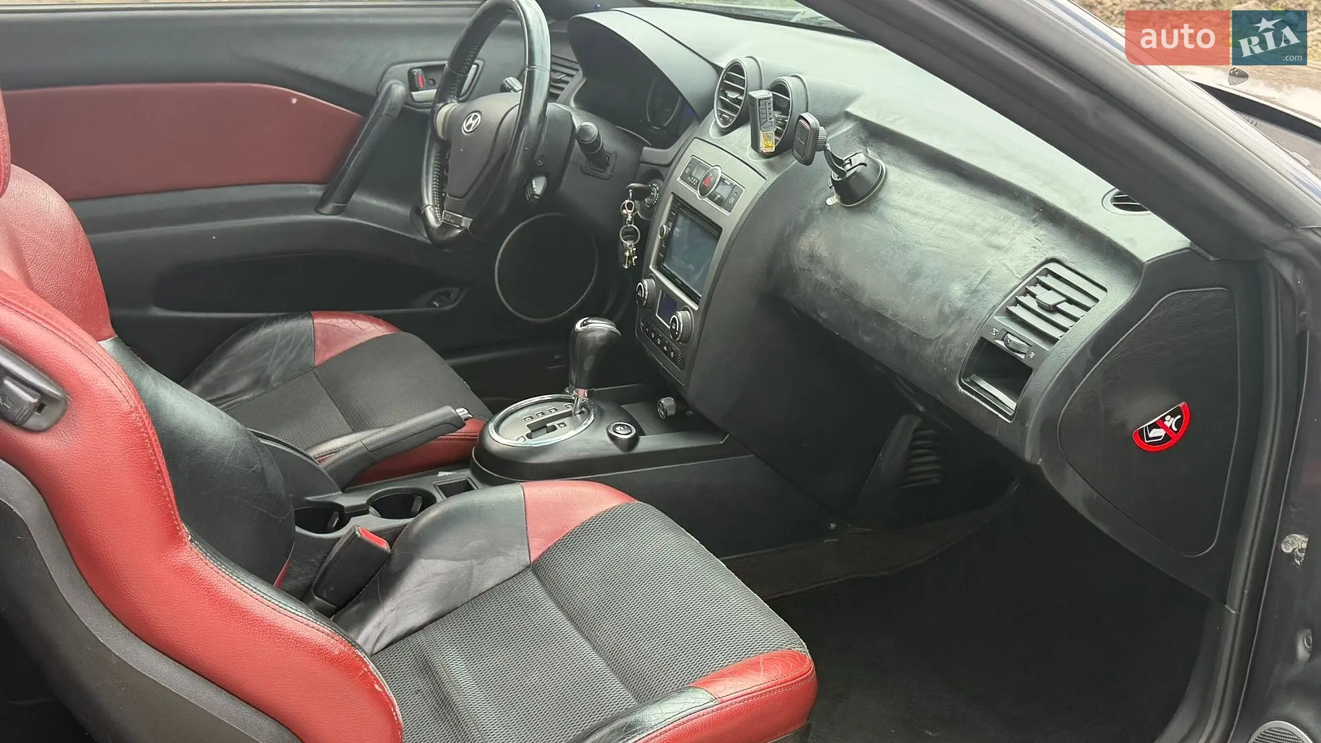 Hyundai Coupe 2008 VIN KMHHN61DP8U277581 фото оголошення 25 з 26