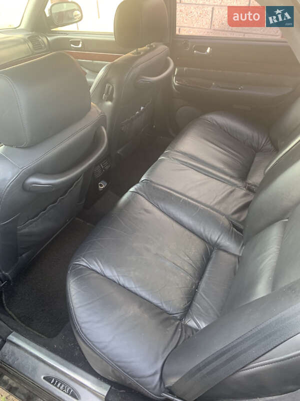 Седан Hyundai Dynasty 1998 в Тячеве