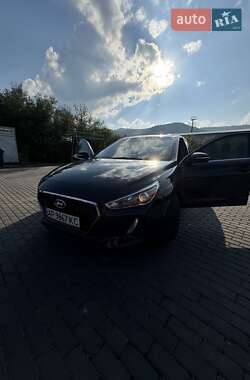 Хетчбек Hyundai Elantra GT 2017 в Долині