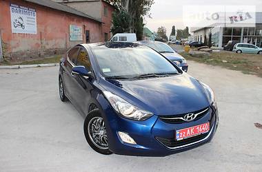 Седан Hyundai Elantra 2011 в Херсоне