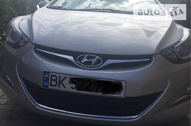 Седан Hyundai Elantra 2015 в Ровно