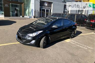 Седан Hyundai Elantra 2013 в Киеве