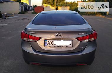 Седан Hyundai Elantra 2012 в Харькове