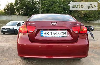 Седан Hyundai Elantra 2008 в Ровно