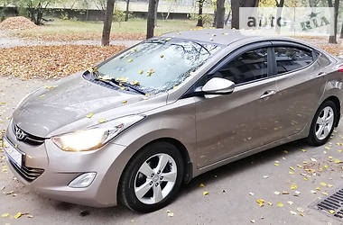 Седан Hyundai Elantra 2012 в Киеве