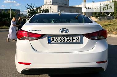 Седан Hyundai Elantra 2015 в Харькове