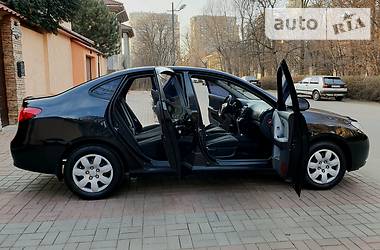 Седан Hyundai Elantra 2009 в Одессе