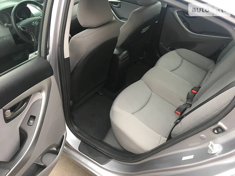 Седан Hyundai Elantra 2012 в Вінниці