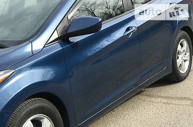 Седан Hyundai Elantra 2014 в 