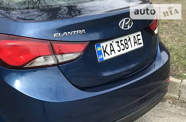 Седан Hyundai Elantra 2014 в 