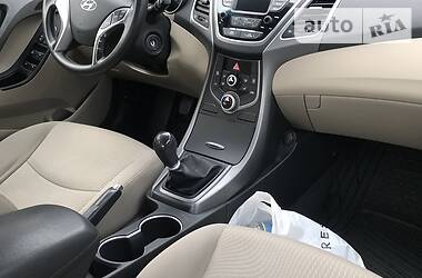 Седан Hyundai Elantra 2014 в 