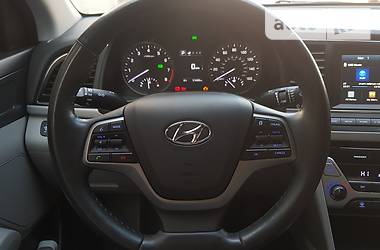 Седан Hyundai Elantra 2016 в 