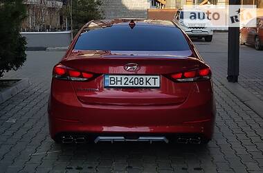 Седан Hyundai Elantra 2016 в 