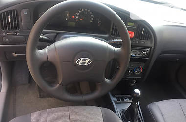 Седан Hyundai Elantra 2006 в Ровно