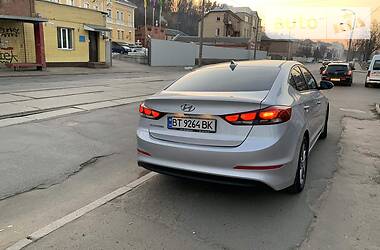 Седан Hyundai Elantra 2016 в 