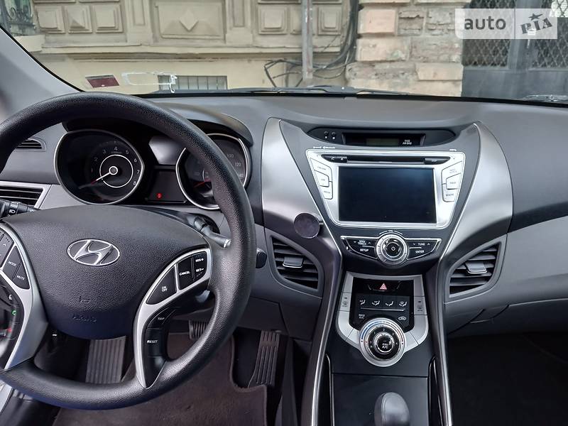 Седан Hyundai Elantra 2011 в Одесі