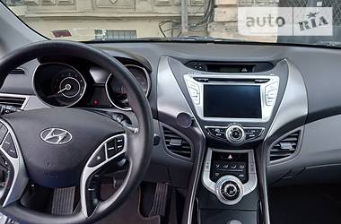 Седан Hyundai Elantra 2011 в 