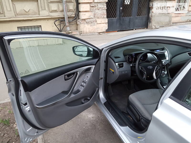 Седан Hyundai Elantra 2011 в Одесі