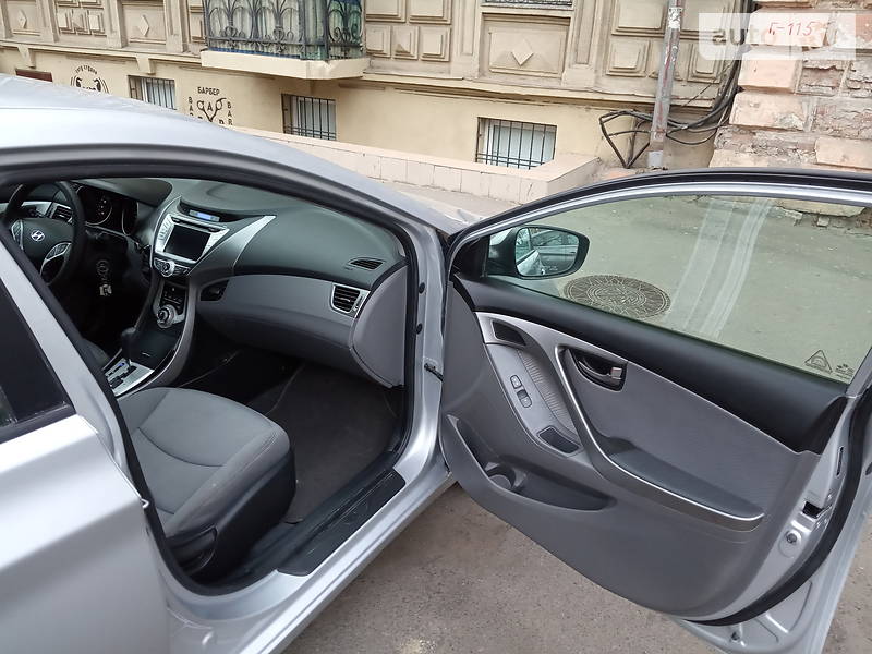 Седан Hyundai Elantra 2011 в Одесі