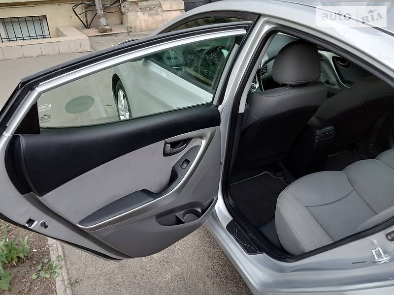 Седан Hyundai Elantra 2011 в Одесі