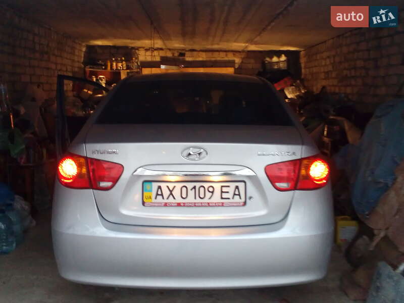 Седан Hyundai Elantra 2011 в Харкові