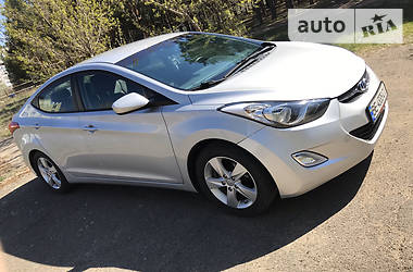 Седан Hyundai Elantra 2012 в 