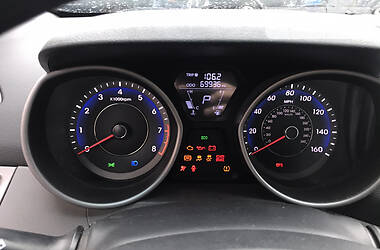 Седан Hyundai Elantra 2012 в 