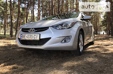 Седан Hyundai Elantra 2012 в 