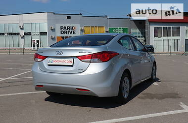 Седан Hyundai Elantra 2013 в Харькове