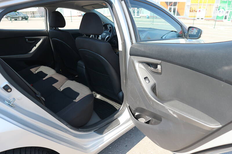 Седан Hyundai Elantra 2013 в Харкові