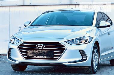 Седан Hyundai Elantra 2015 в Одессе