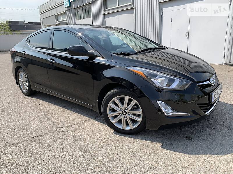 Седан Hyundai Elantra 2014 в 