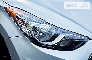 Купе Hyundai Elantra 2012 в Киеве