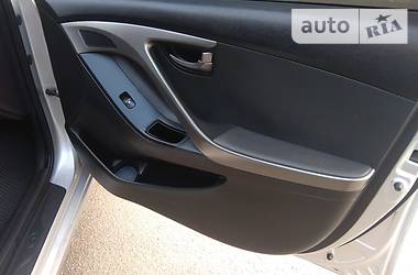 Седан Hyundai Elantra 2011 в 