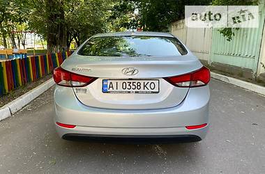 Седан Hyundai Elantra 2014 в Киеве