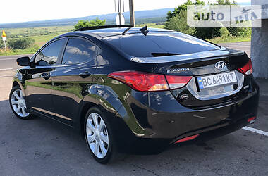 Седан Hyundai Elantra 2011 в Дрогобыче