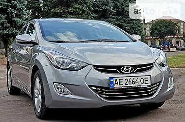 Седан Hyundai Elantra 2013 в Кам'янському