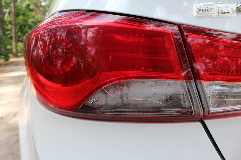 Седан Hyundai Elantra 2013 в Києві