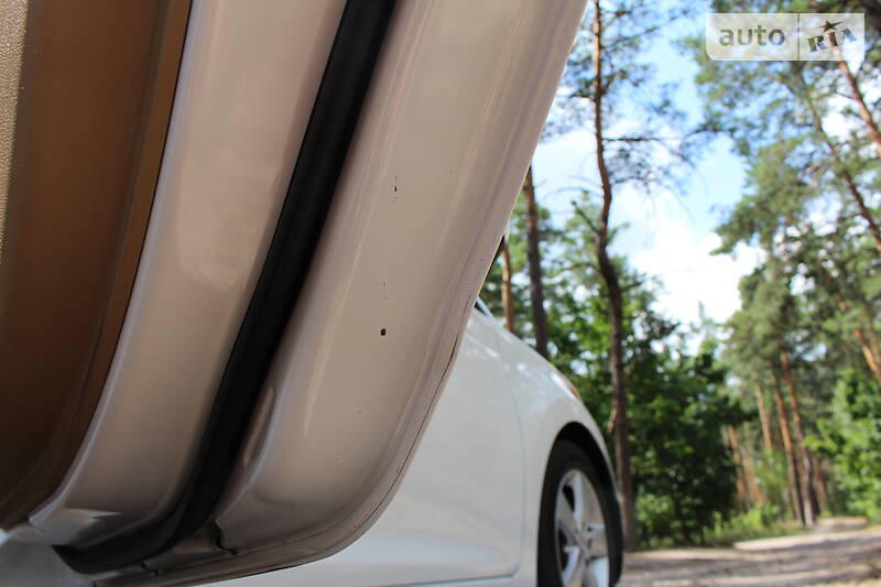 Седан Hyundai Elantra 2013 в Києві