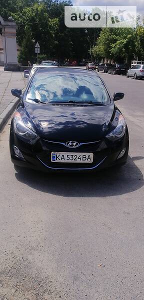 Седан Hyundai Elantra 2013 в Києві