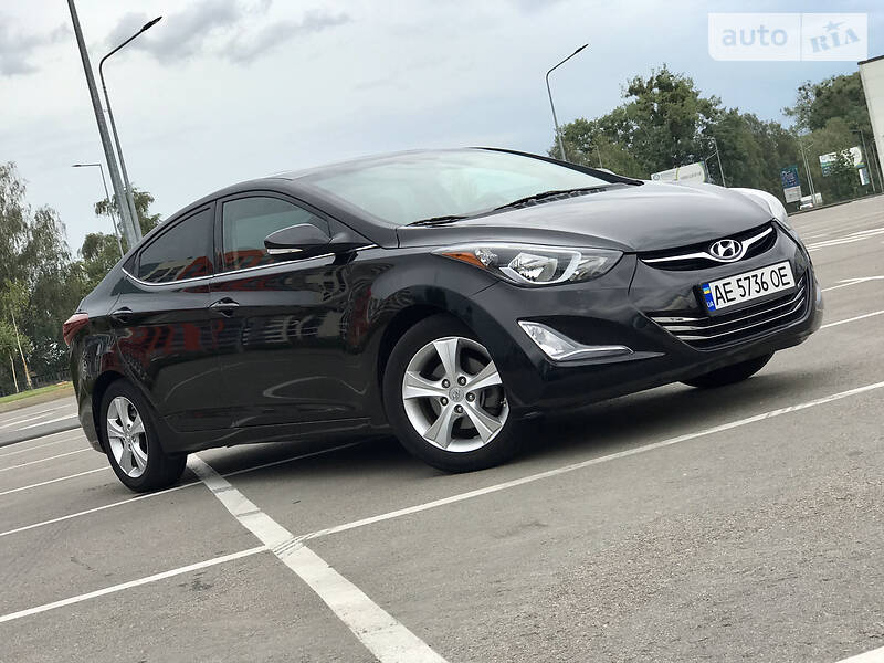 Седан Hyundai Elantra 2015 в Києві