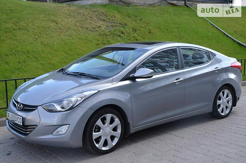 Седан Hyundai Elantra 2013 в Києві