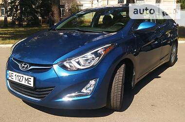 Седан Hyundai Elantra 2014 в 