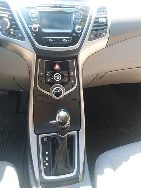 Седан Hyundai Elantra 2014 в Кривому Розі