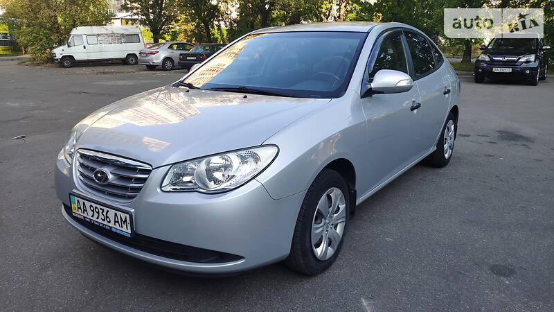 Седан Hyundai Elantra 2011 в Киеве