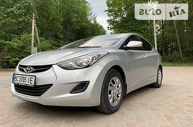 Седан Hyundai Elantra 2013 в Дрогобичі