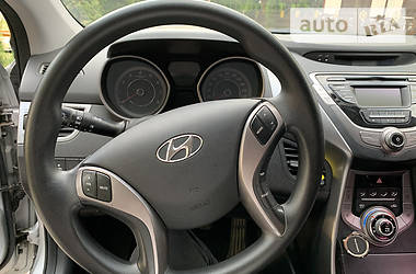 Седан Hyundai Elantra 2013 в Дрогобичі